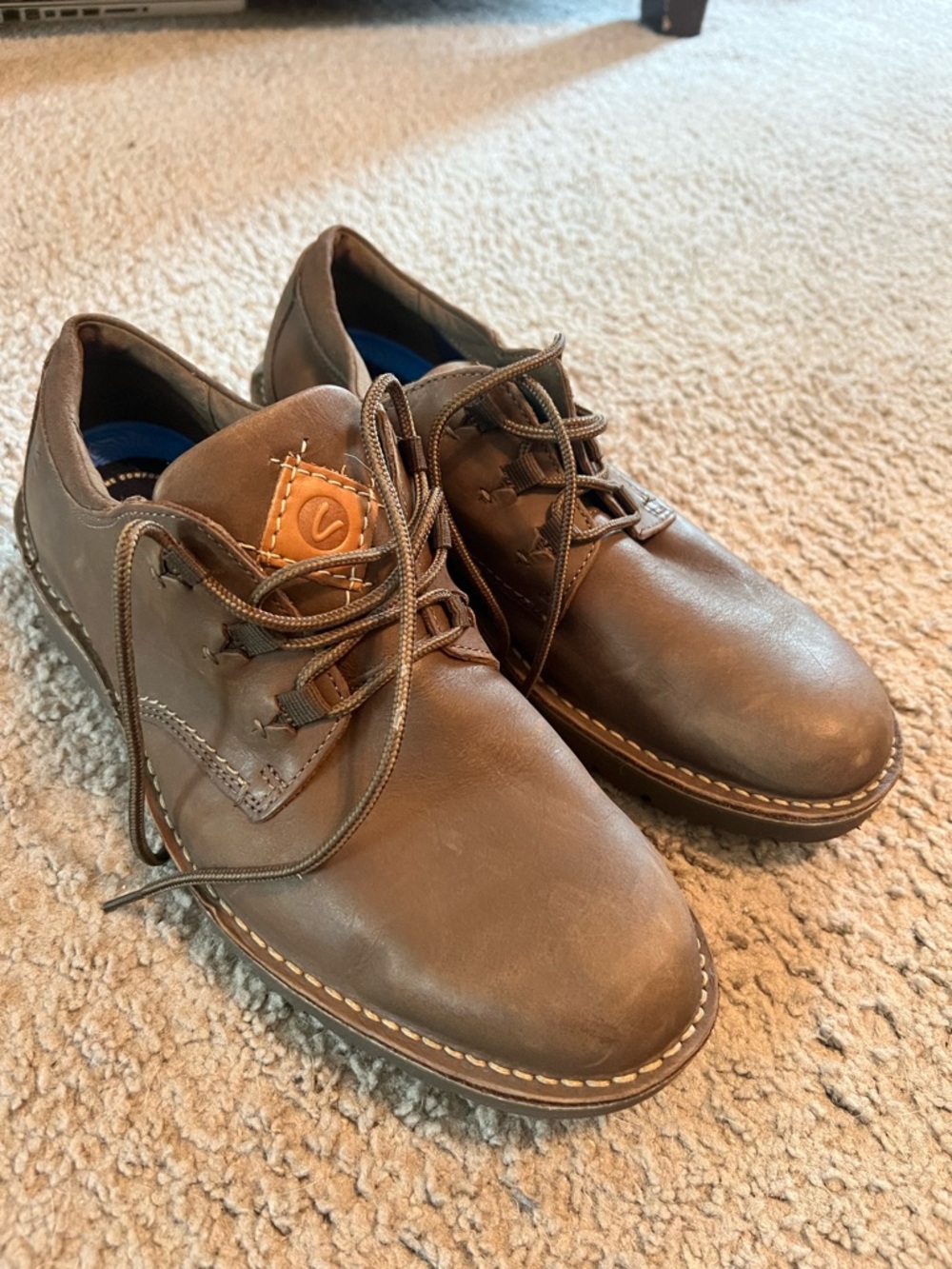Clark’s Men's Brown Leather Lace-Up Casual Shoes - size 10.5